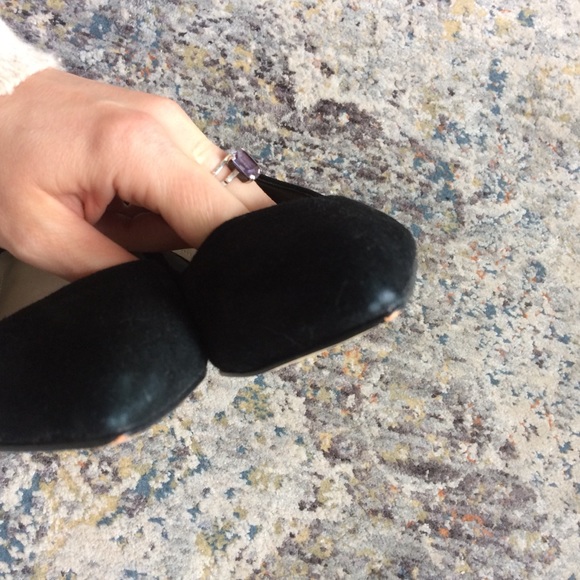 Marc Fisher suede kitten heels - Picture 7 of 9